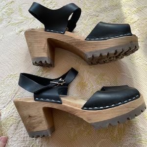 Mia platform sandals